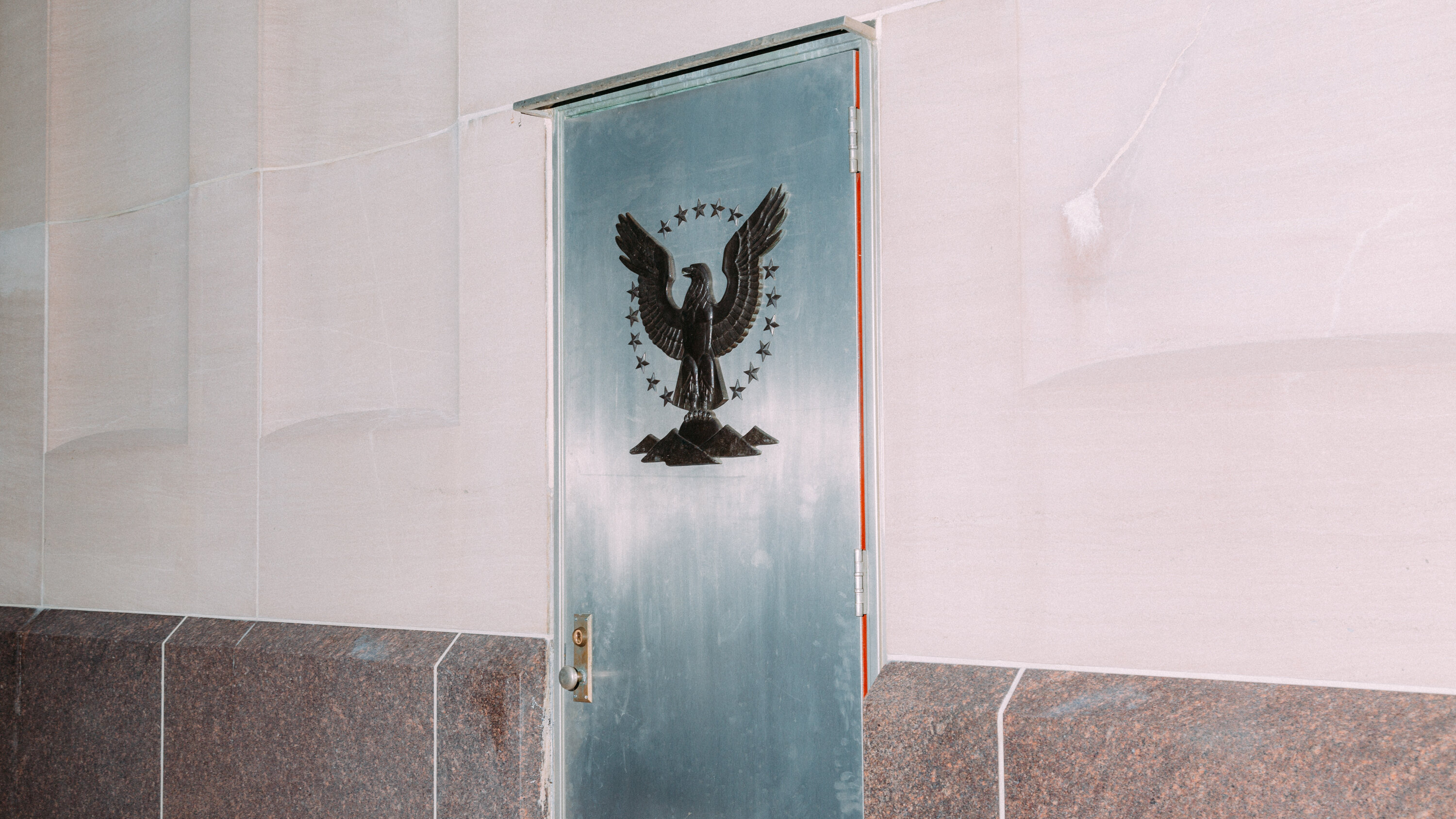 Opinion | If A.I. Is a Weapon, Who Should Control It?