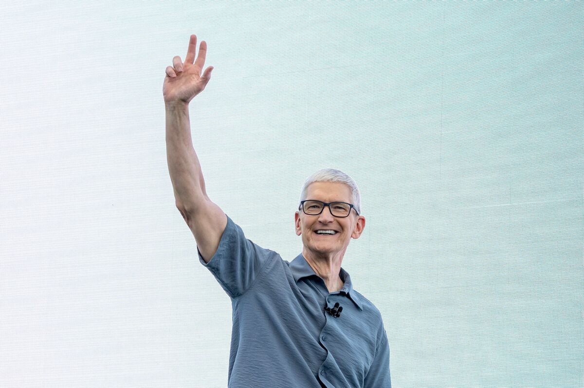 Apple ceo tim cook s 15 year legacy by the numbers