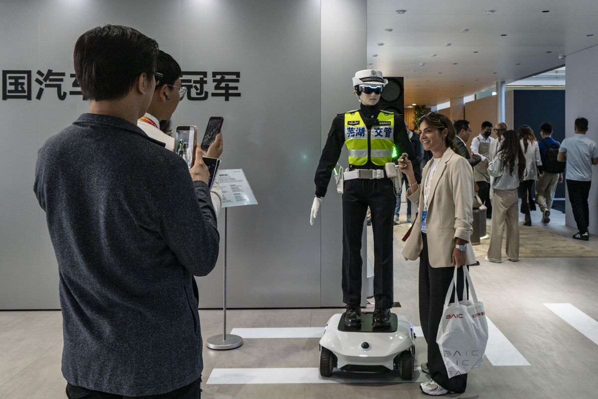 Chinese court rules firms can t lay off workers on