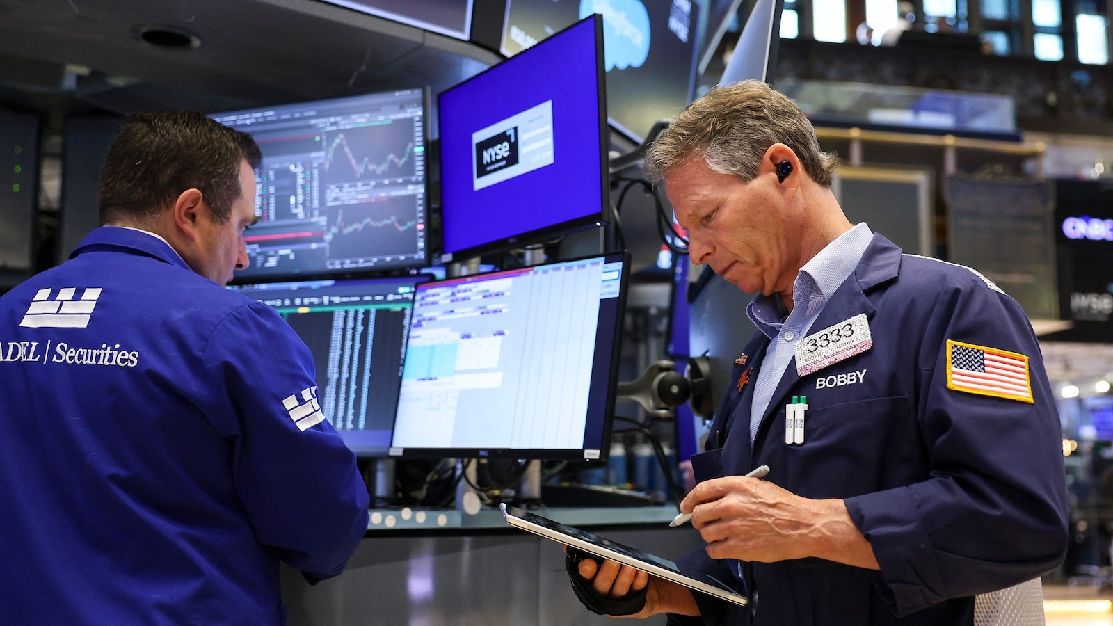 White House Economic Director Addresses Rising Economic Concerns