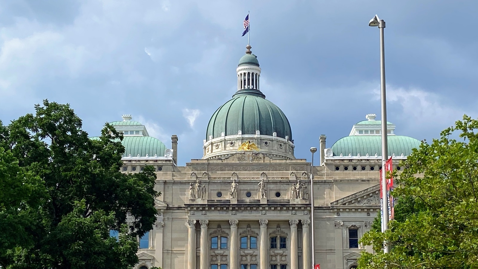Indiana Senate Primaries Test Trump’s Political Influence