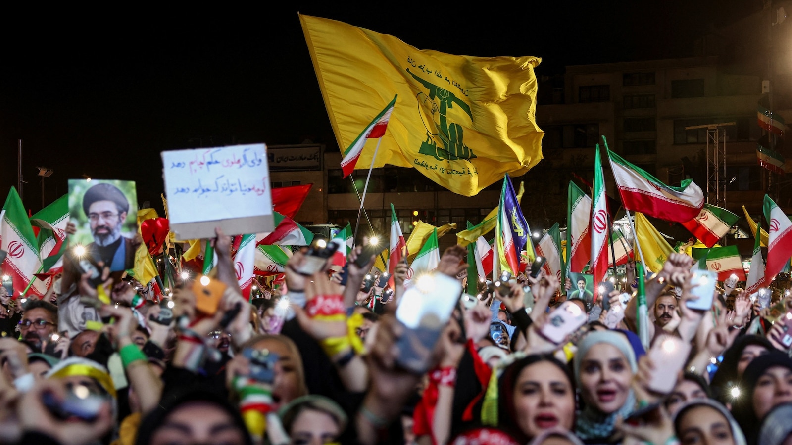 Trump Urges Netanyahu to Avoid Escalation with Iran